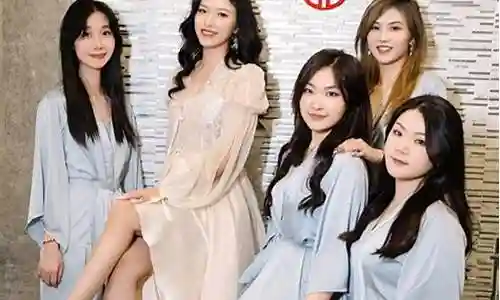 伴娘姐妹阵容搭配图