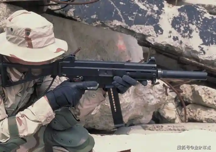 ump9uzi副武器
