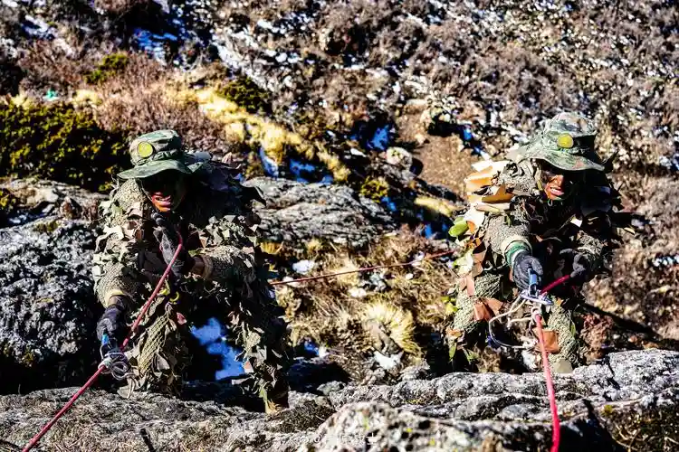 尖兵的装备